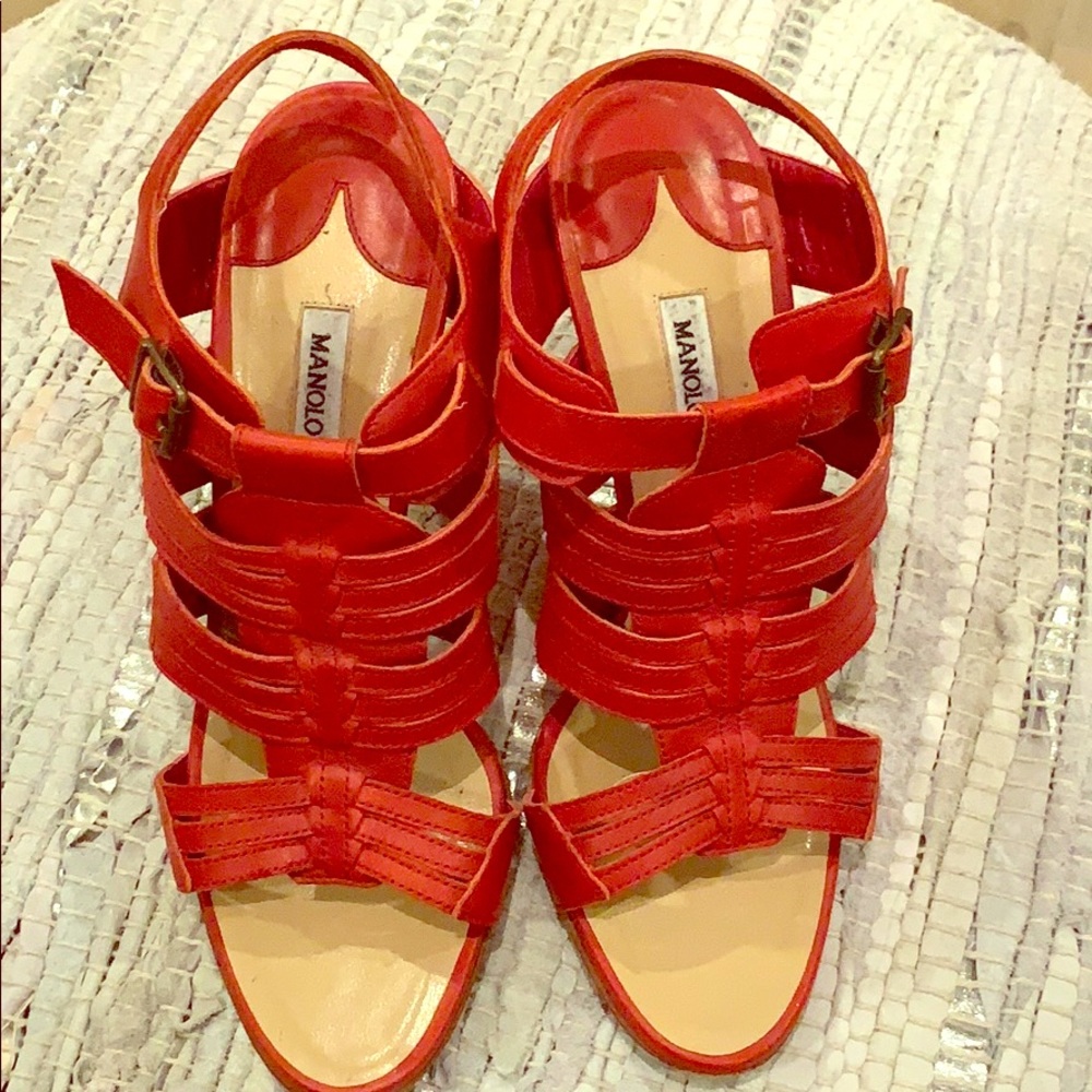 RED hot Manolo Blahnik size 38/8.